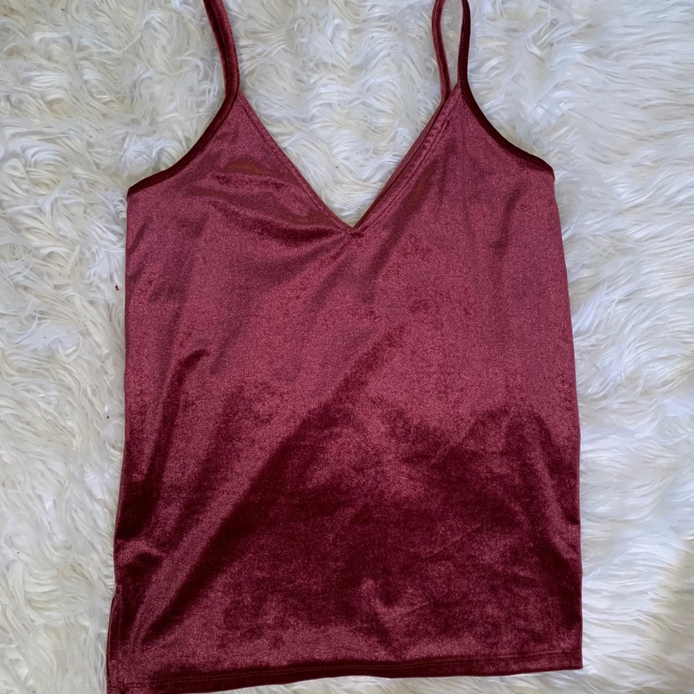 ❤️🌹Red Velvet V-Neck Tank🌹❤️